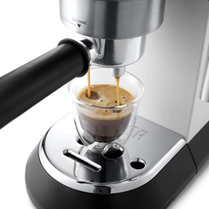 Coffee Maker Espresso Delonghi EC685W